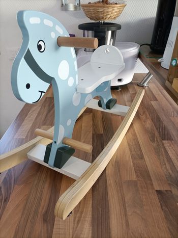 Cheval à bascule Stormy by Vilac blanc et bleu