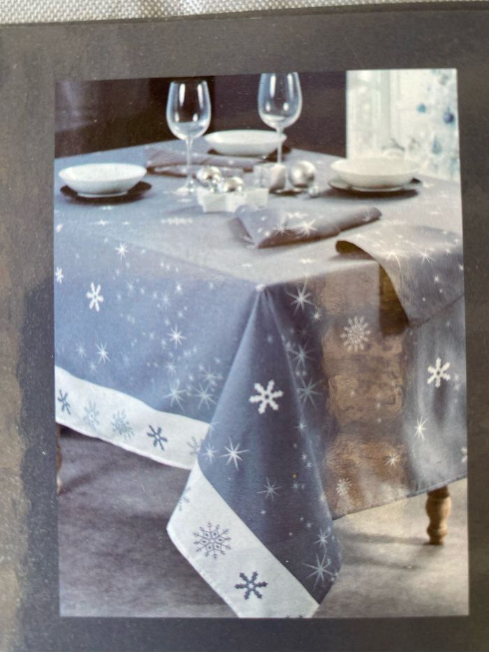 Nappe Calitex 150 x 250 neuve - photo numéro 3