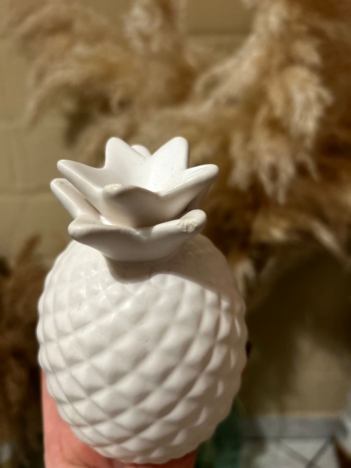 Bibelot ananas décoratif blanc – très bon état - photo numéro 2