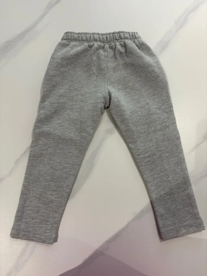 Pantalon training gris pailletée zeeman 98 cm fille - photo numéro 3