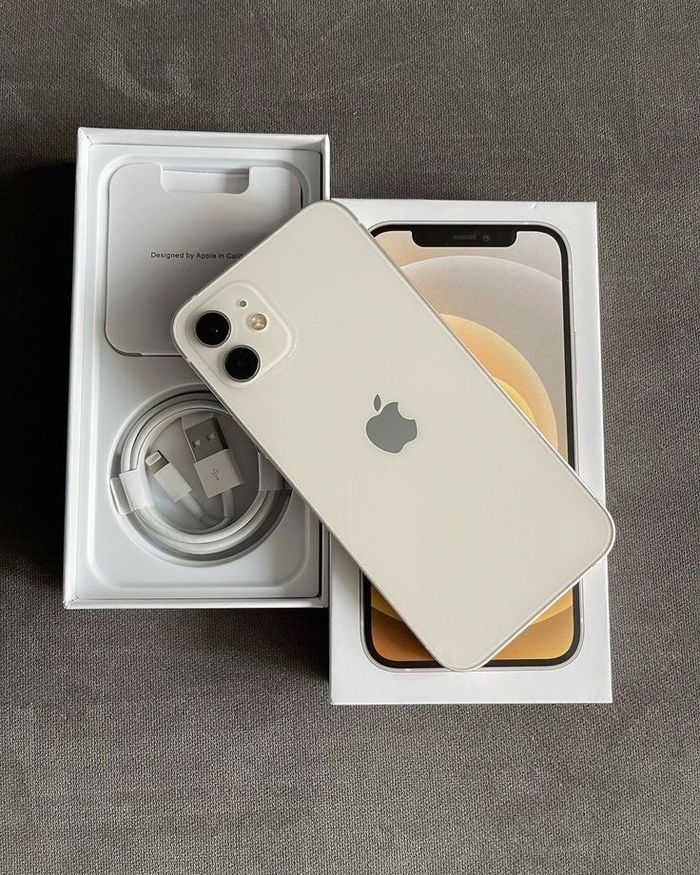 iPhone 12 simple - photo numéro 2