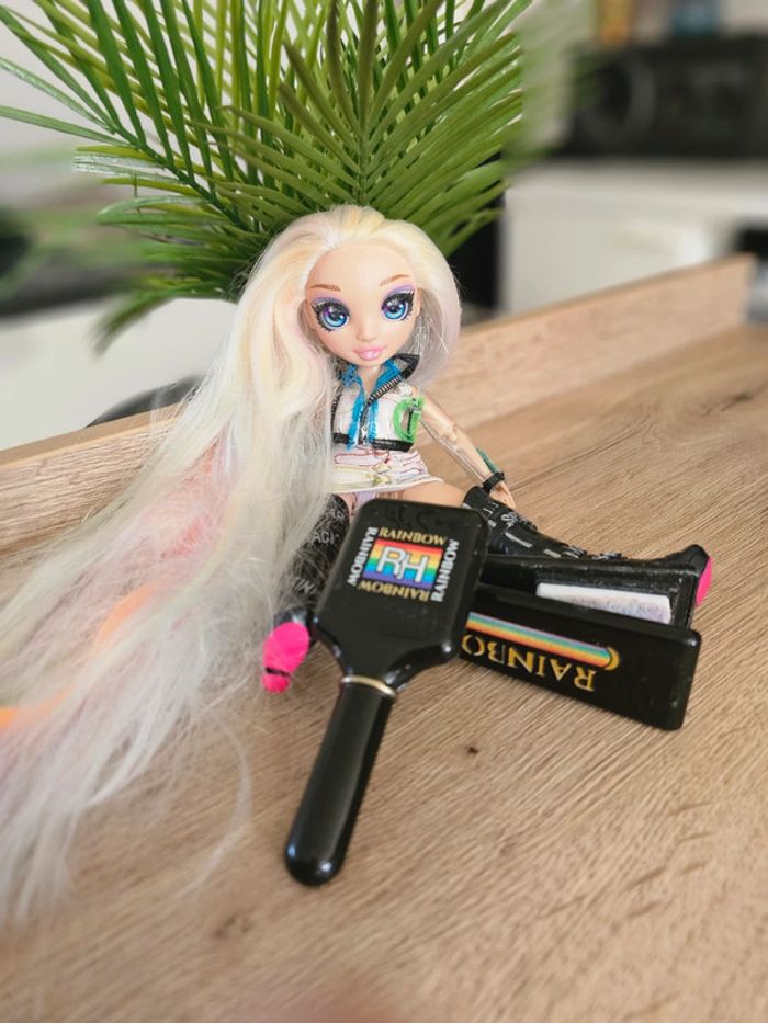 Poupee Rainbow - photo numéro 2
