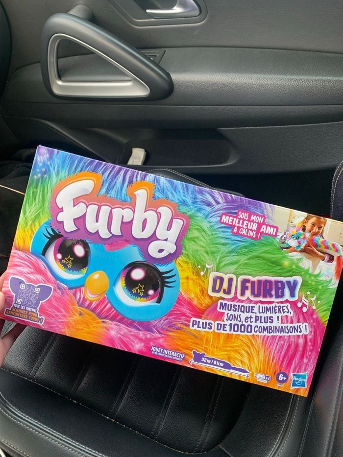 Furby dj