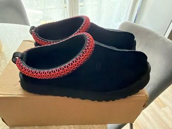 UGG TAZZ NOIR