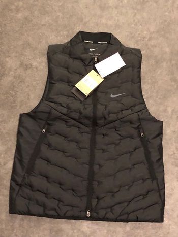 Veste Nike running sans manche 