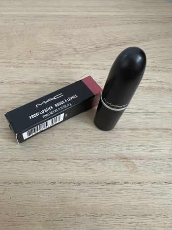 Rouge à lèvres MAC teinte N•302 Angel