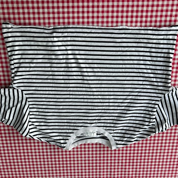 Tee shirt top
