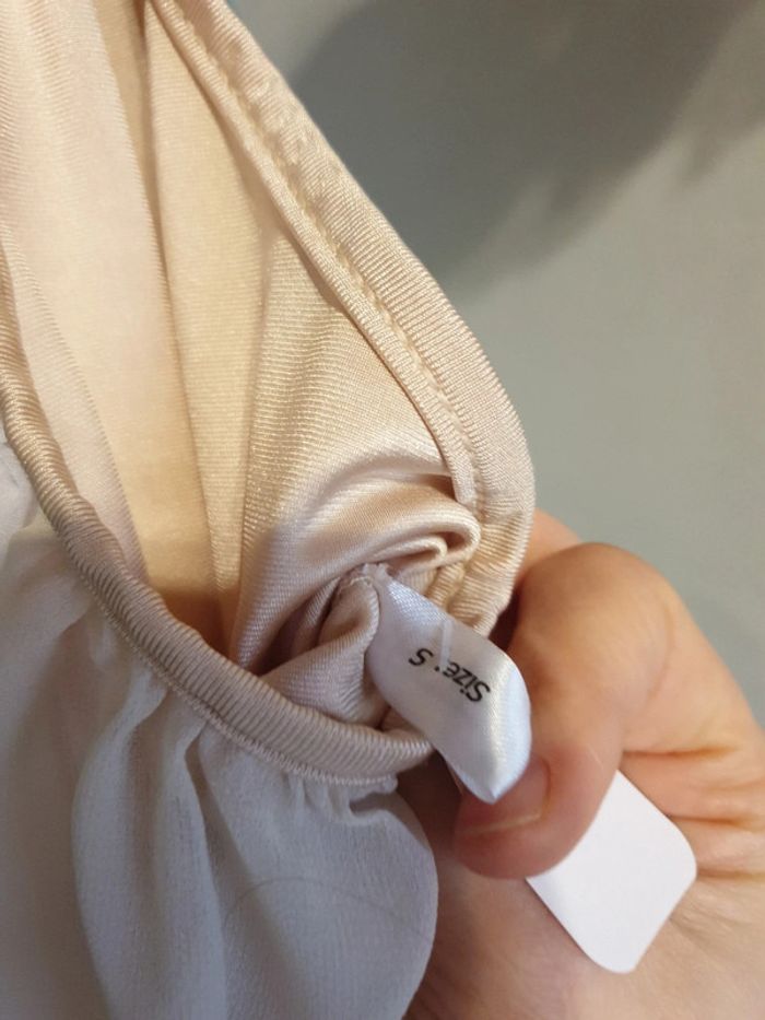 Robe body camaieu de beiges - photo numéro 6