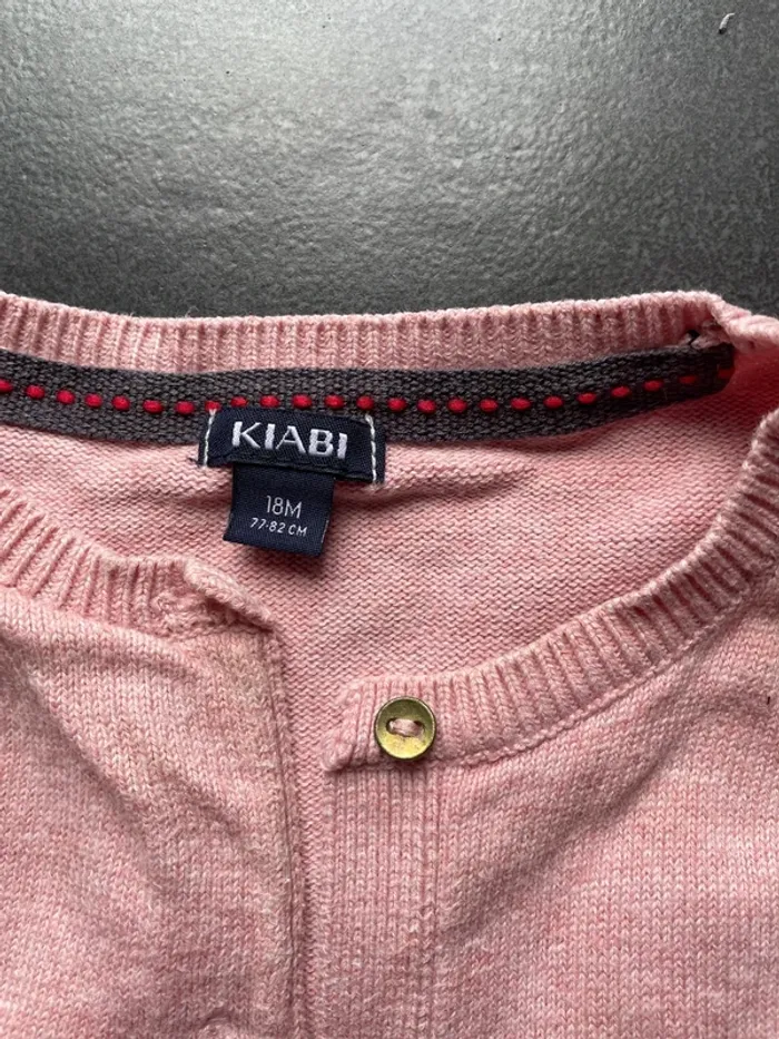 Lot 2 gilets 18 mois - photo numéro 3