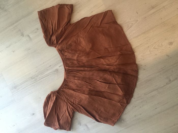 Top marron épaules nues - photo numéro 2