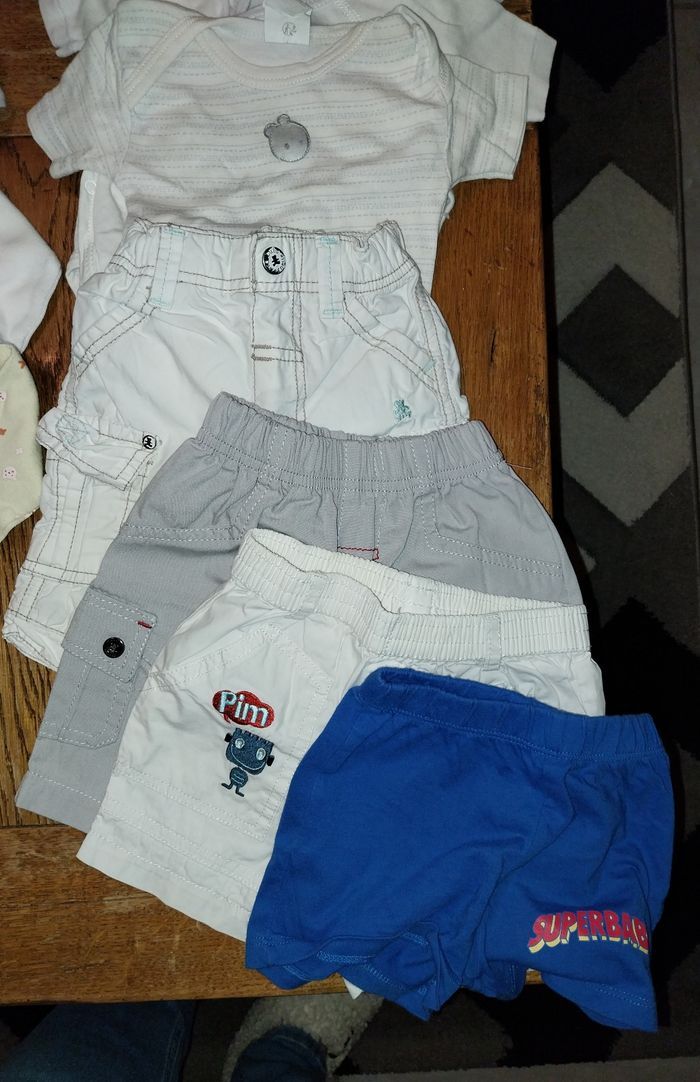 Gros lot de vêtements garçon printemps été - photo numéro 5