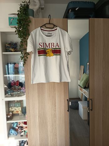 Tee-shirt blanc simba avec bande rouge et verte neuf cache cache - Taille L 40