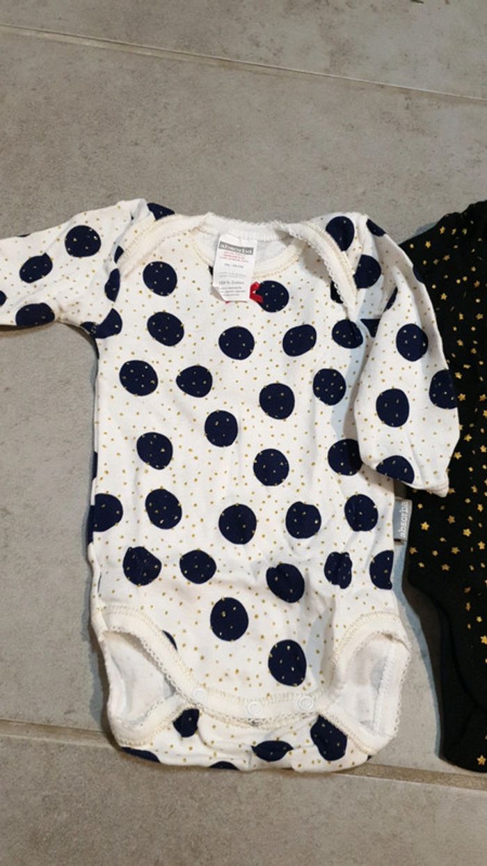 Lot 3 bodies 3 mois neufs - photo numéro 2