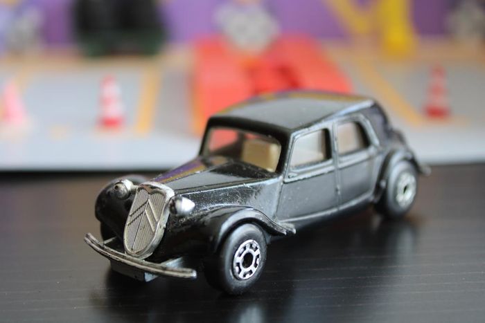 Matchbox Citroën traction 15 cv - photo numéro 4