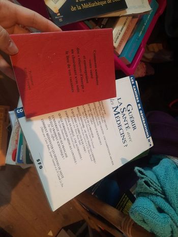 Livre santé guérir la santé avec les médecins? P j