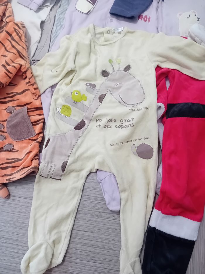 Lots de pyjamas d'enfants - photo numéro 3