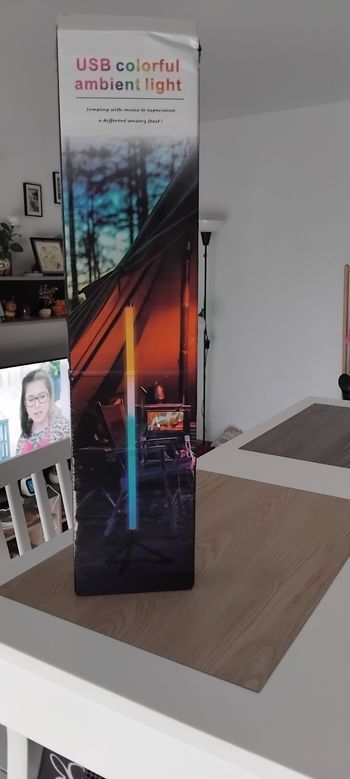 Lampe connectée neuve