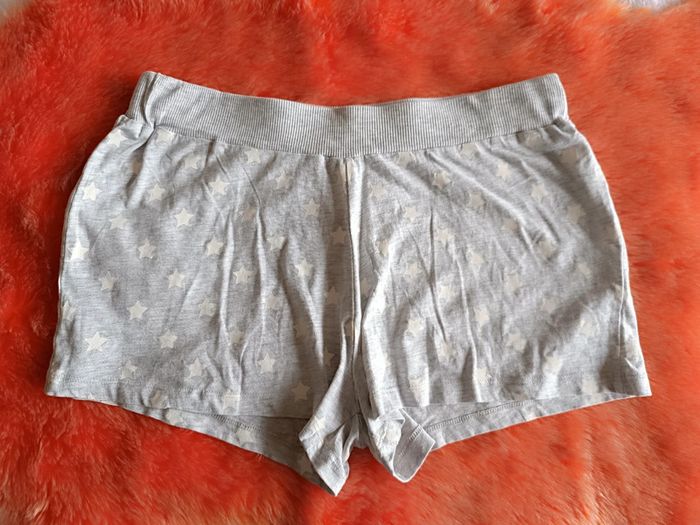 Short taille élastique Étoiles 🌟 T. 40 - 42 Lola Liza - photo numéro 2