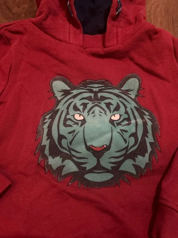 Sweat pull à capuche garcon en coton bordeaux motif tigre sergent major 3 ans - photo numéro 2