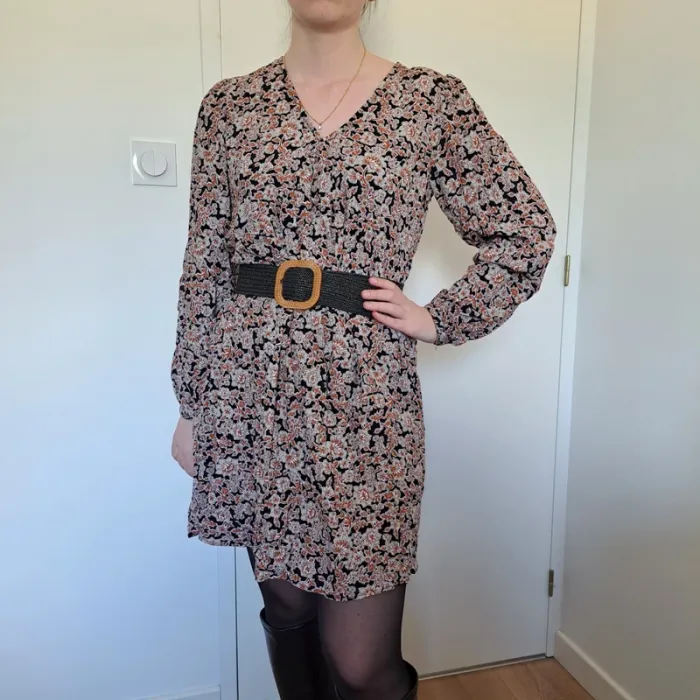 Robe fleurie manches longues