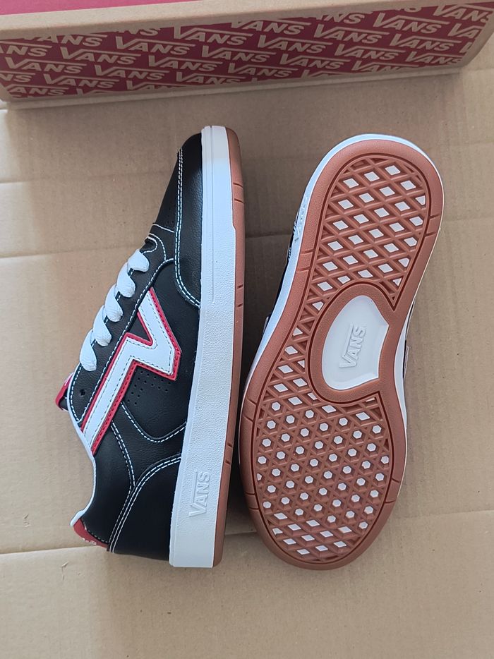 Baskets chaussures vans old skool noir taille 38.5 - photo numéro 3