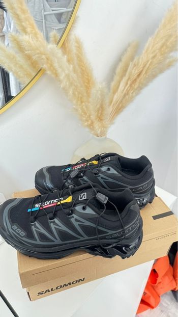 Paire de Salomon XT-6 noires taille 38