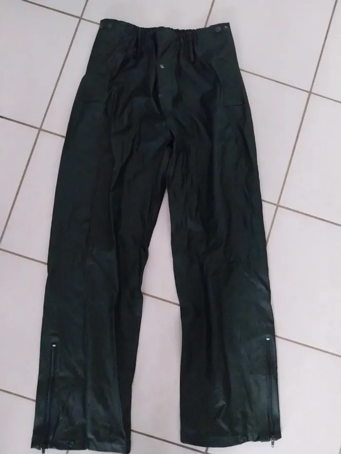Tenue imperméable - photo numéro 4