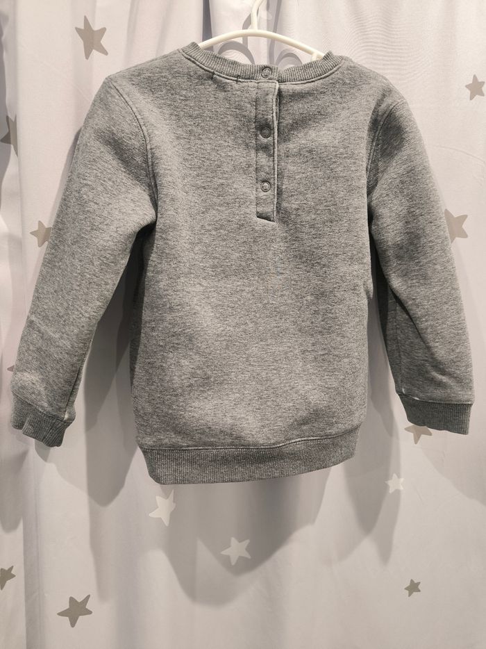 Pull gris - photo numéro 2