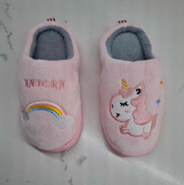 Pantoufle  Licorne rose gris fille