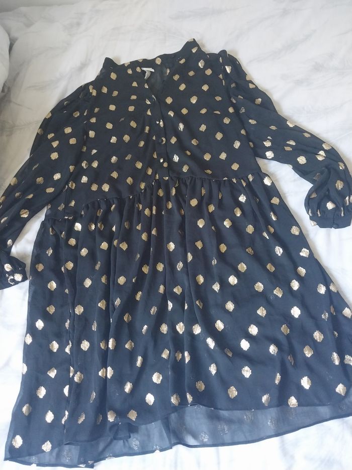 Robe H&M noire à pois dorés – Taille M - photo numéro 3