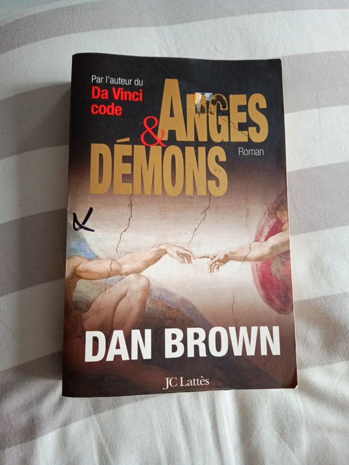 DaVinci code Angers démons de Dan Brown