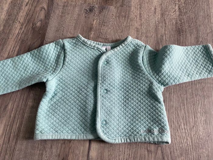 Gilets 1 mois - photo numéro 2