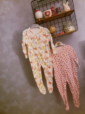 Lot de 2 pyjamas 🎀 Primark 9-12 mois 3€