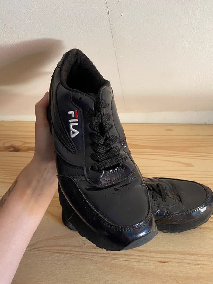 Basket Fila noires vernies - photo numéro 3