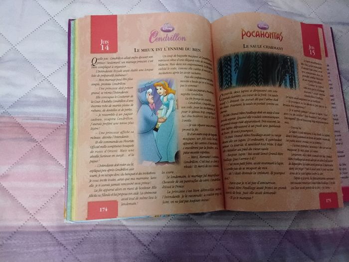 365 histoires  de princesses et de fées - photo numéro 3