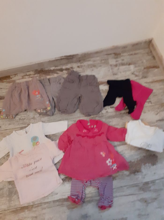 Lot vêtements fille 1 mois
