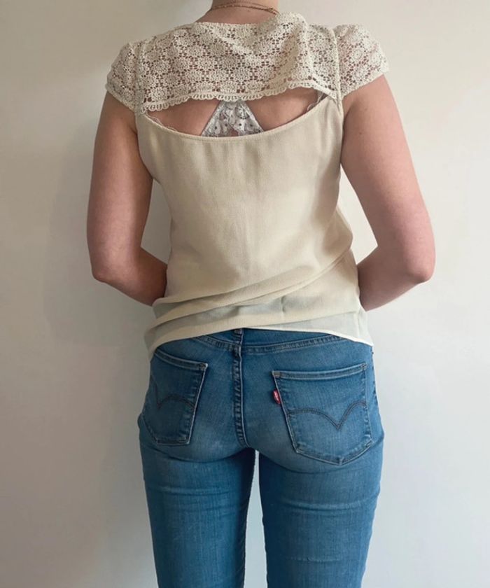 Blouse à dentelles - photo numéro 4