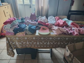 Gros lot de vêtements fille 9/12 mois 