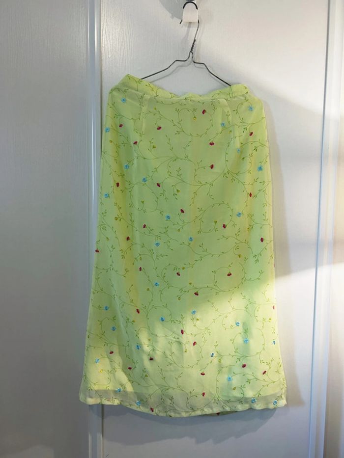 Jupe longue fluide à fleurs fendue - photo numéro 3