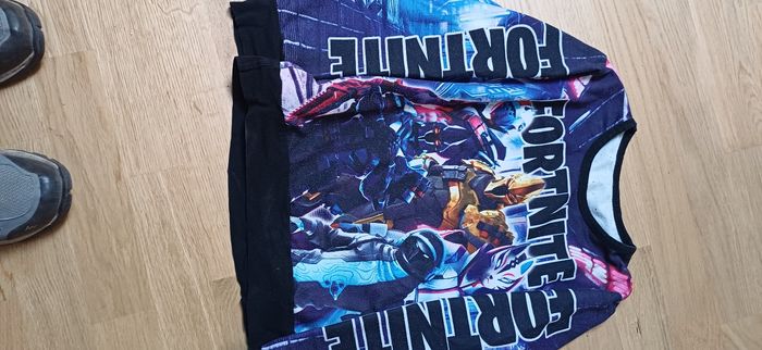 Pull fornite - photo numéro 2