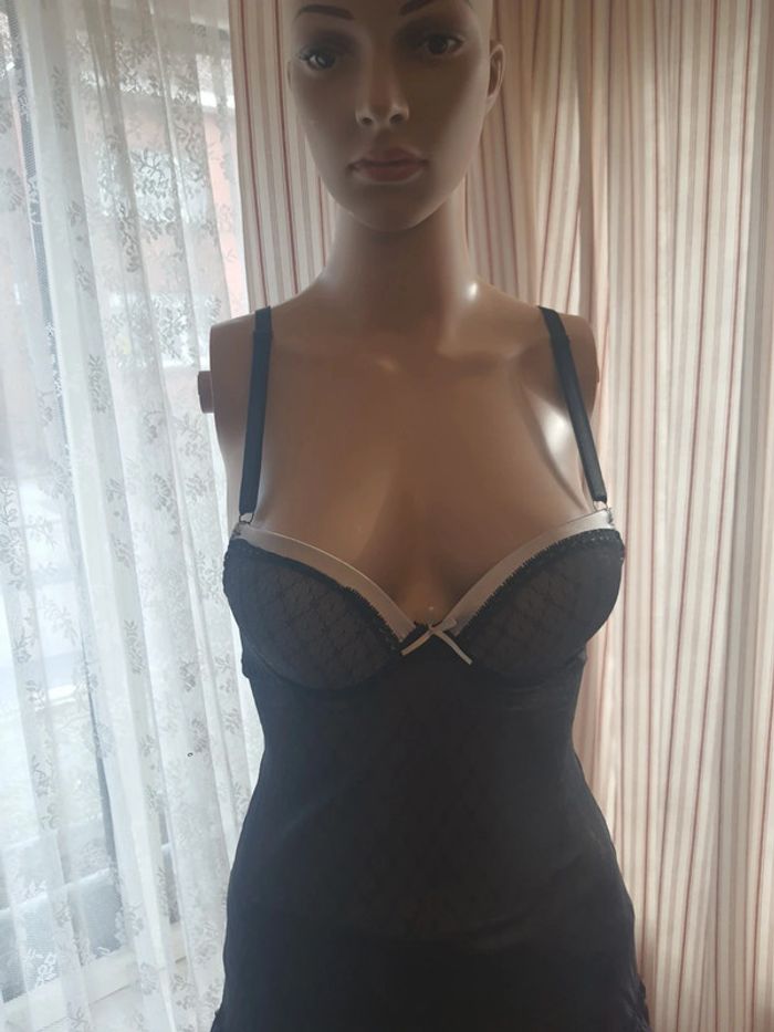 Nuisette Sanselle noir taille M - photo numéro 2
