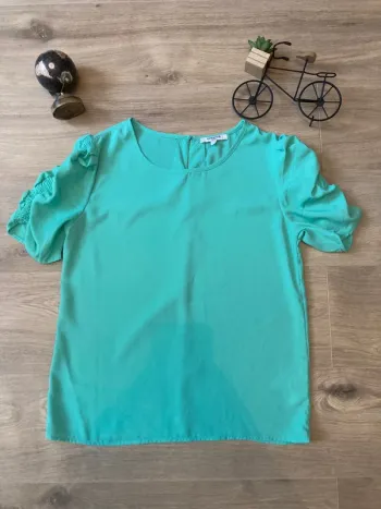 Jolie blouse couleur menthe