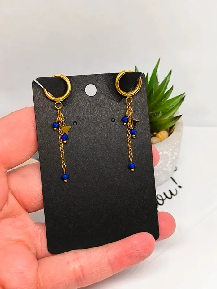 Boucles d'oreilles dorées étoile polaire et perles bleues marines - photo numéro 9