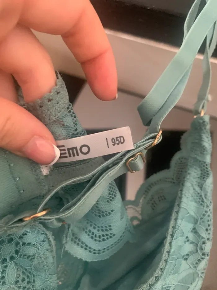 Soutien gorge - photo numéro 3