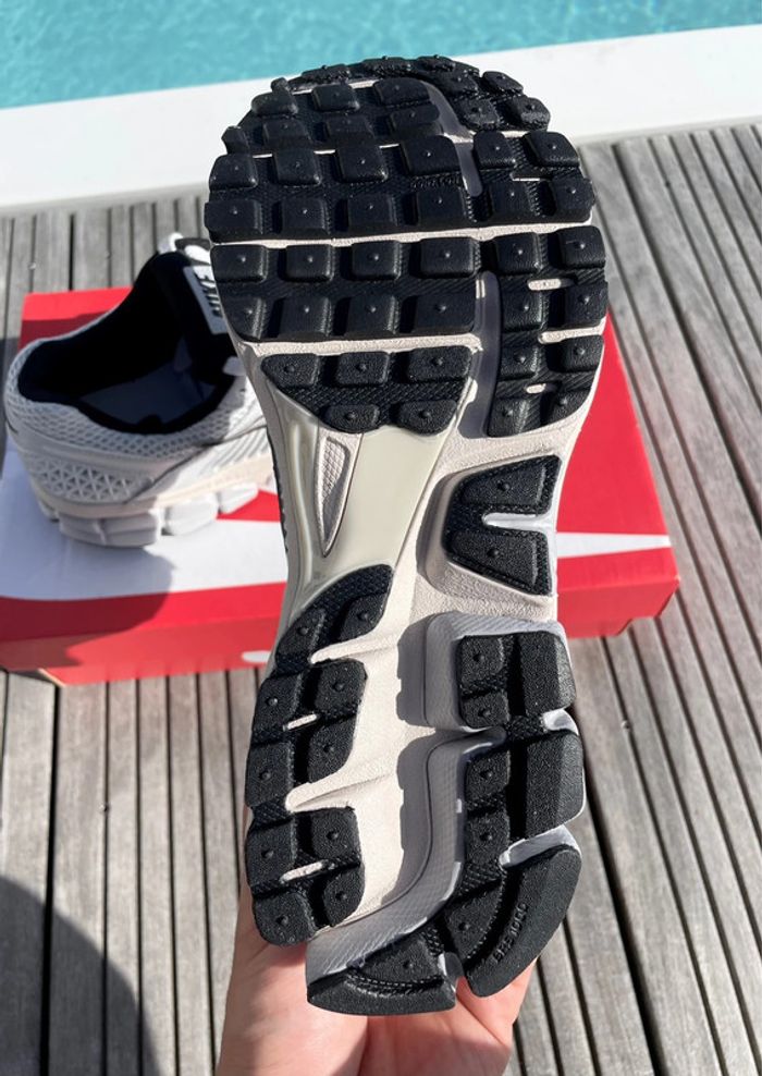 Nike Vomero 5 argenté / gris - photo numéro 13