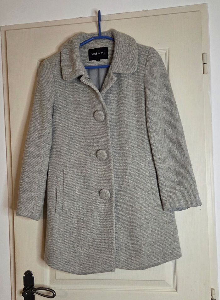 Manteau Nine West gris clair en laine – coupe évasée chic & col Claudine, taille 36/38 - photo numéro 7