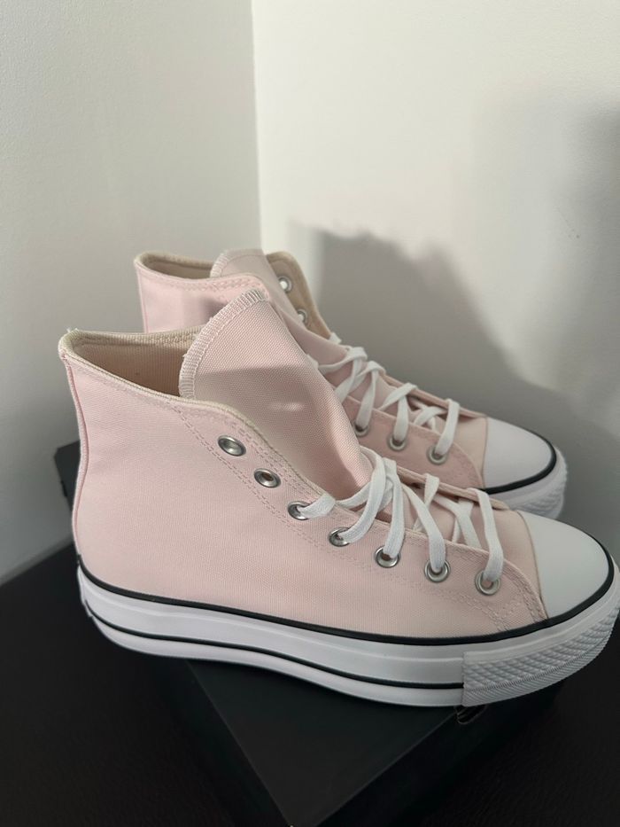 baskets Converse - photo numéro 2