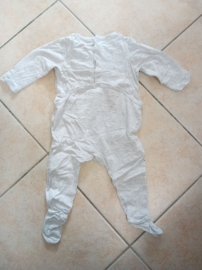 Pyjama léger mickey 12 mois - photo numéro 2