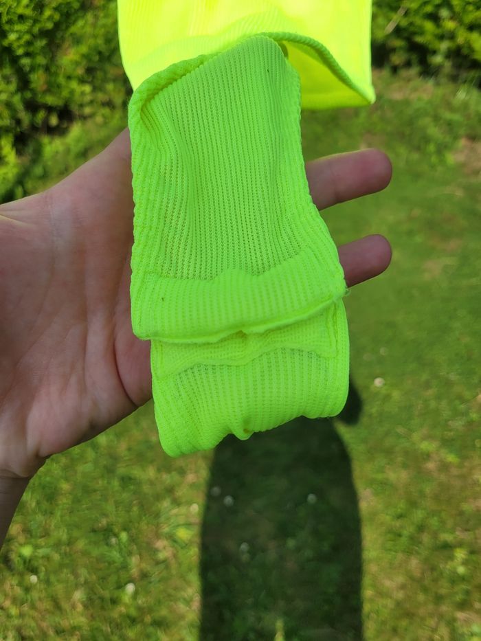 Body jaune fluo - photo numéro 3