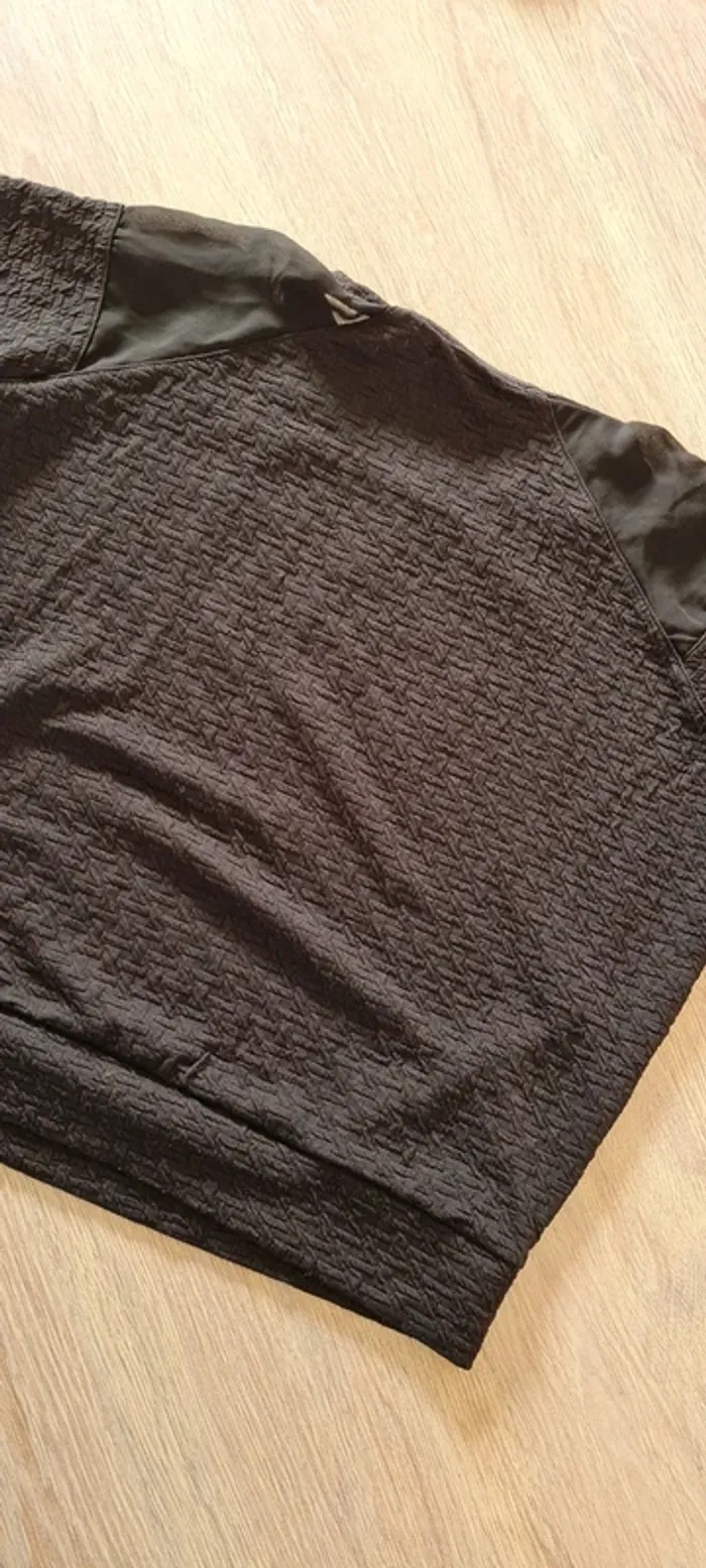 T shirt taille S - photo numéro 2
